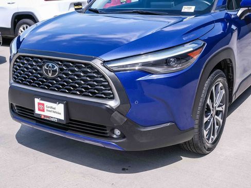 Certified 2024 Toyota Corolla Cross XLE FWD image 11