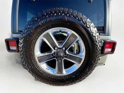 Used 2021 Jeep Wrangler Unlimited Sahara image 34