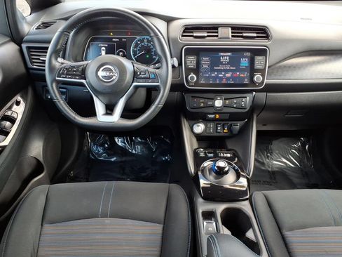 Used 2025 Nissan Leaf SV Plus FWD image 14