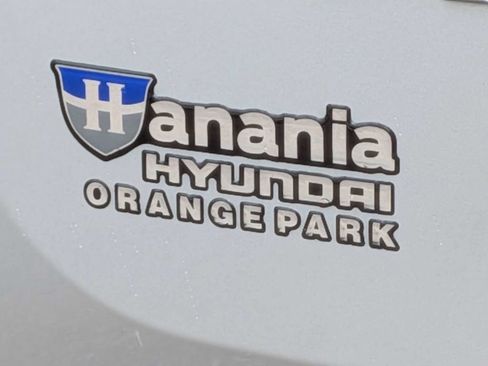 Used 2024 Nissan Pathfinder SV AWD/4WD image 14