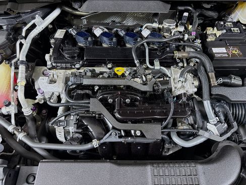 Used 2020 Toyota Corolla SE FWD image 38