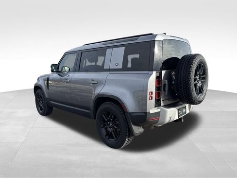 Used 2022 Land Rover Defender 110 SE image 3