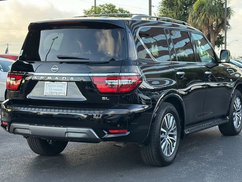 Used 2022 Nissan Armada SL w/ Captain's Chairs Package RWD image 4