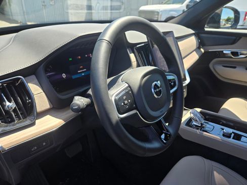 Used 2026 Volvo XC90 T8 Plus w/ Protection Package Premier AWD/4WD image 11