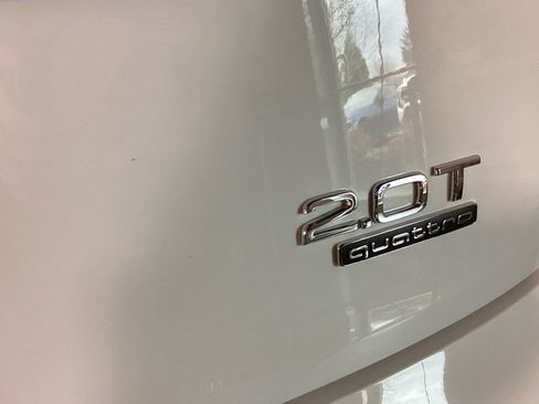 Used 2018 Audi Q5 2.0T w/ Premium Plus Package image 17