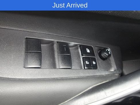 Used 2024 Toyota Corolla SE FWD image 15