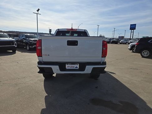 Used 2021 Chevrolet Colorado LT w/ Fleet Safety Package image 4