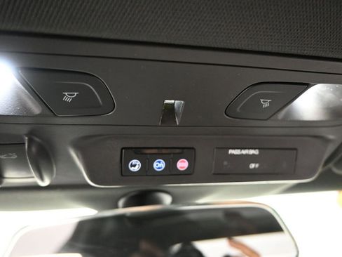 Used 2020 Chevrolet Camaro LT image 38