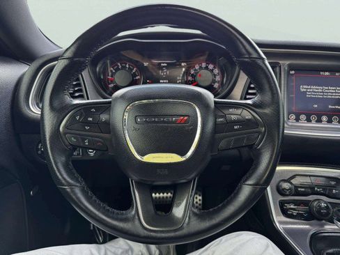 Used 2017 Dodge Challenger SXT Plus image 25