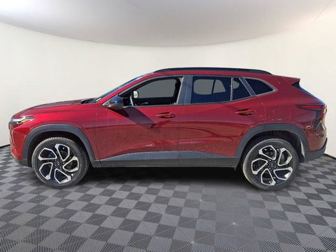 Used 2024 Chevrolet Trax RS w/ Driver Confidence Package image 8