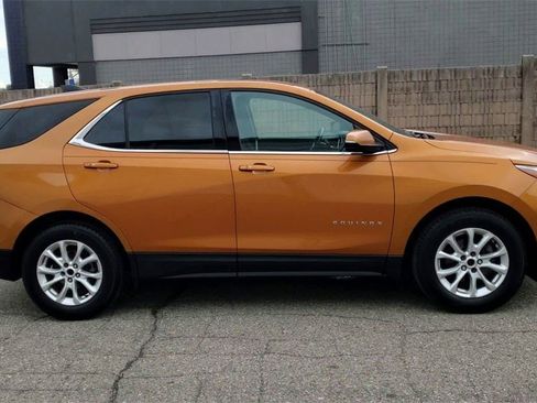 Used 2018 Chevrolet Equinox LT image 47