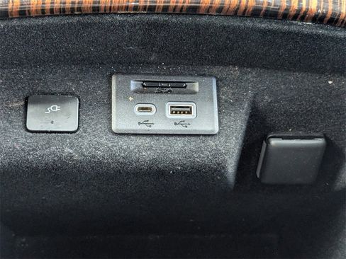 Certified 2022 Chevrolet Silverado 2500 LTZ w/ Z71 Off-Road Package image 33