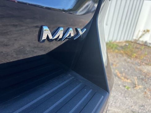 Used 2024 Ford Expedition Max XLT image 8