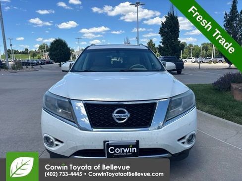 Used 2014 Nissan Pathfinder Platinum AWD/4WD image 9
