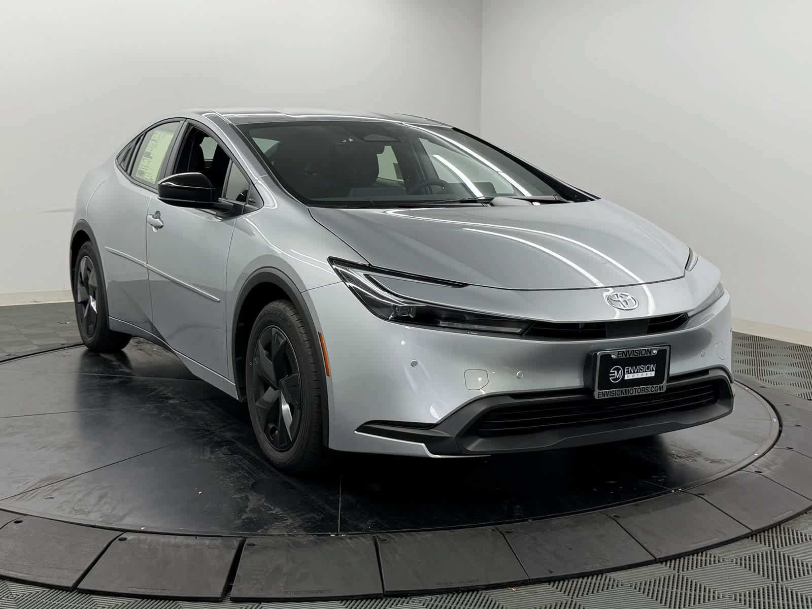 New 2027 Toyota Prius LE FWD image 6