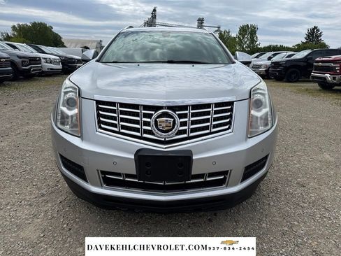 Used 2016 Cadillac SRX Luxury FWD image 2