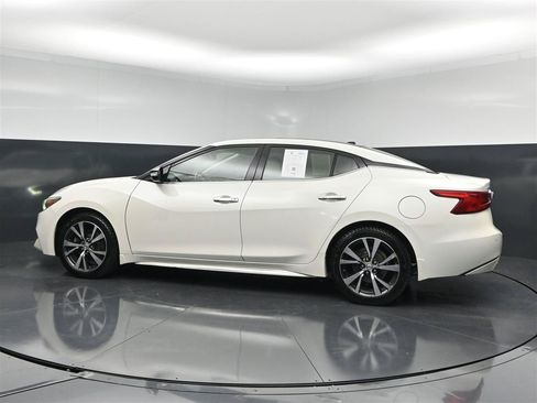 Used 2017 Nissan Maxima 3.5 SL FWD image 8
