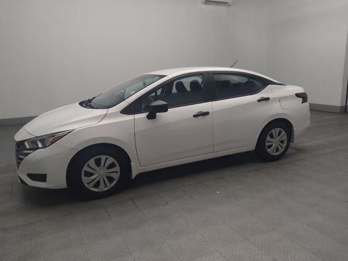 Used 2024 Nissan Versa S w/ Trunk Package FWD image 2
