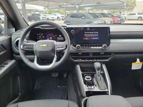 New 2025 Chevrolet Colorado LT w/ LT Convenience Package image 10