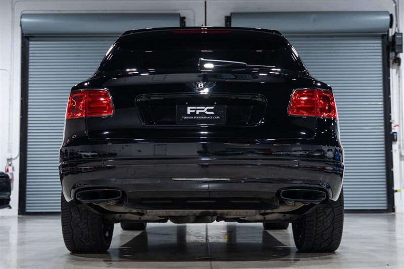 Used 2017 Bentley Bentayga AWD/4WD image 71