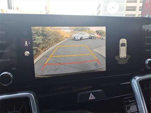 Used 2022 Kia Sorento SX image 24