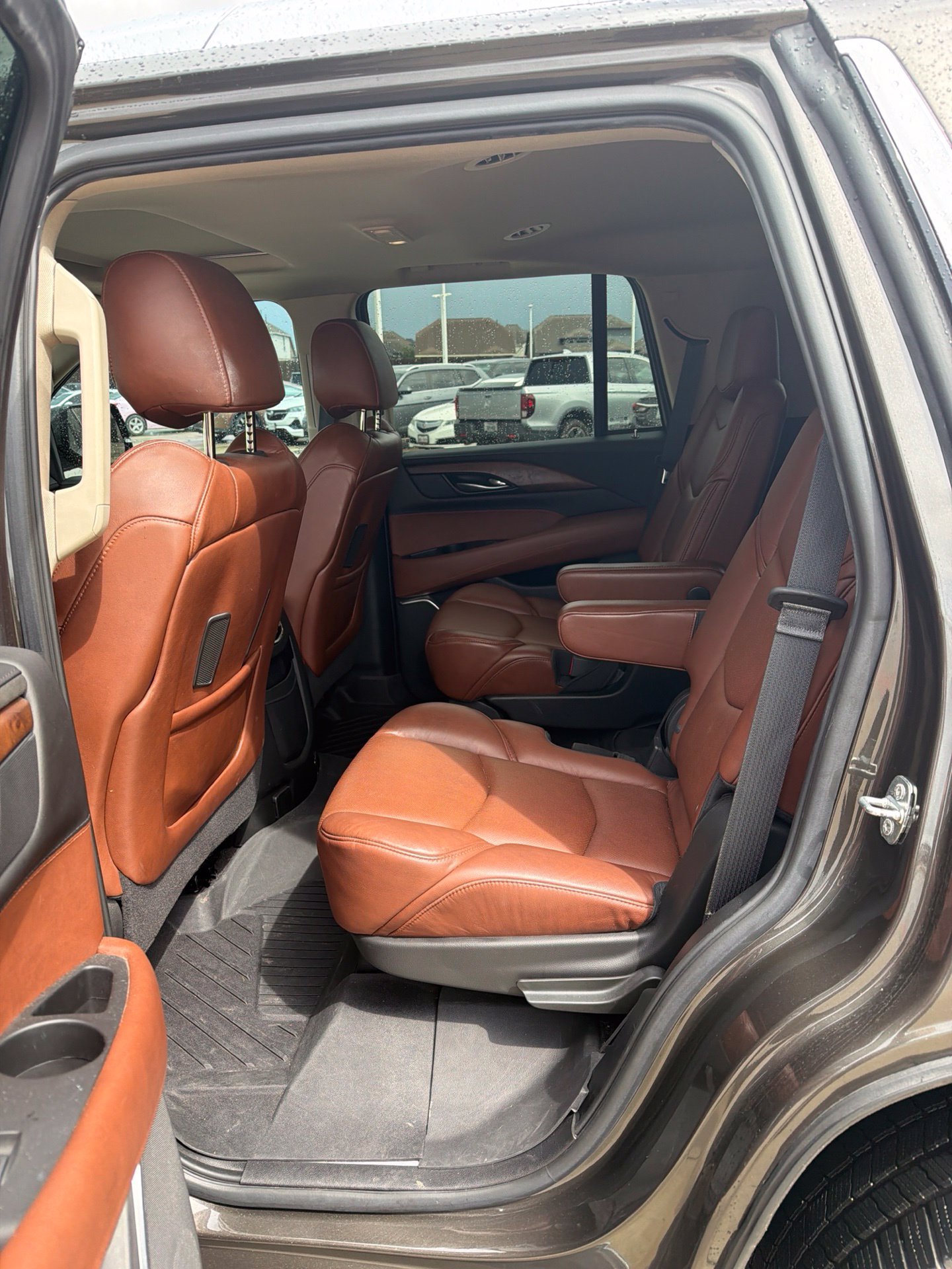 Used 2020 Cadillac Escalade Luxury AWD/4WD image 10