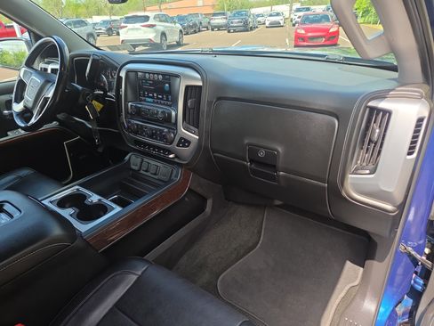 Used 2018 GMC Sierra 1500 SLT w/ SLT Premium Package AWD/4WD image 17