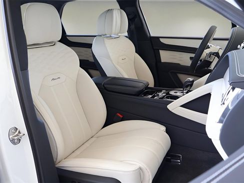 New 2025 Bentley Bentayga image 19