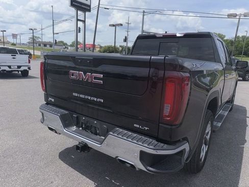 Used 2024 GMC Sierra 1500 SLT w/ SLT Premium Plus Package AWD/4WD image 13