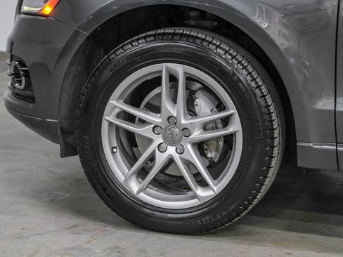 Used 2016 Audi Q5 2.0T Premium Plus w/ Technology Package AWD/4WD image 52