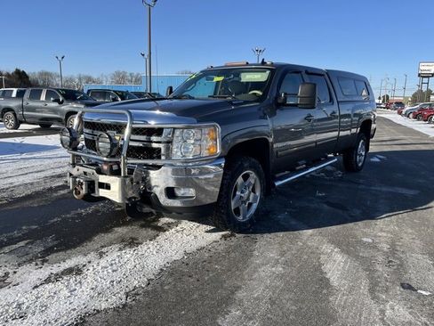Used 2014 Chevrolet Silverado 2500 LTZ w/ LTZ Plus Package image 3