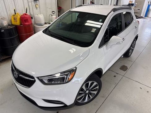 Used 2020 Buick Encore Essence AWD/4WD image 32
