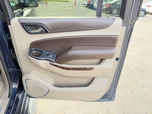 Used 2018 Chevrolet Suburban LT image 50