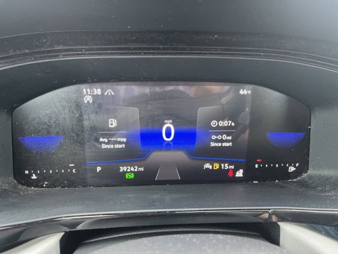 Used 2023 Volkswagen Taos S w/ Driver Assistance Package image 21