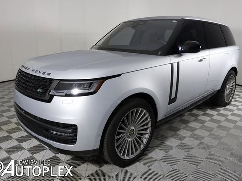 Used 2023 Land Rover Range Rover SE image 12