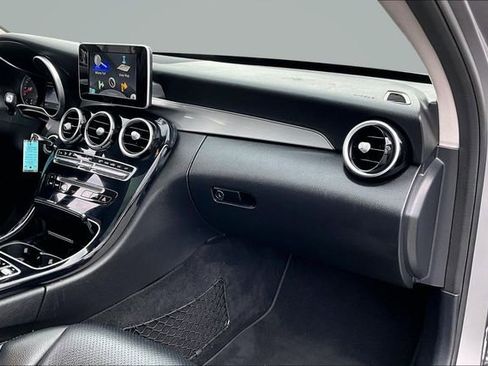 Used 2016 Mercedes-Benz C 300 4MATIC Sedan image 26