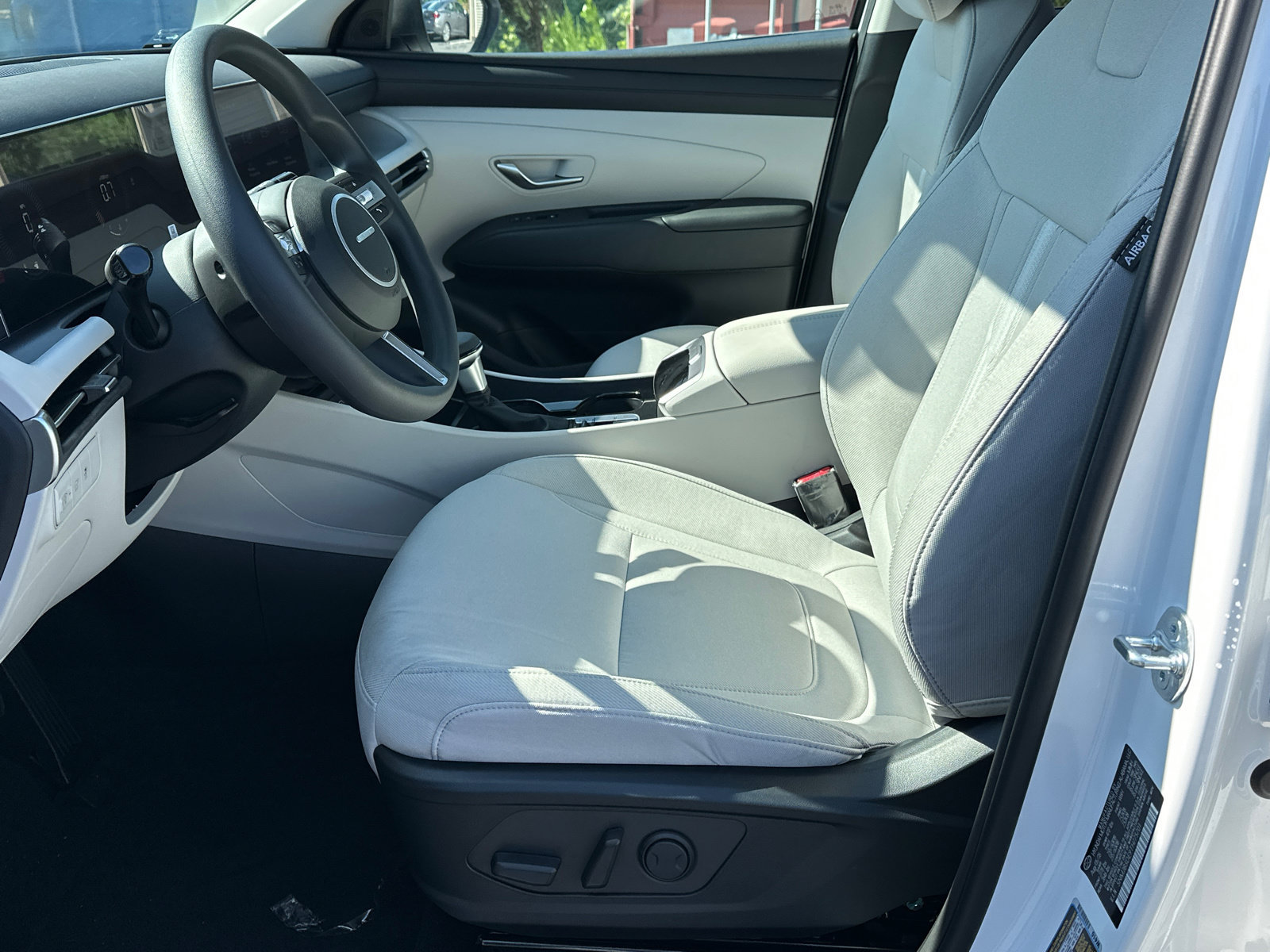 New 2026 Hyundai Tucson SEL FWD image 11