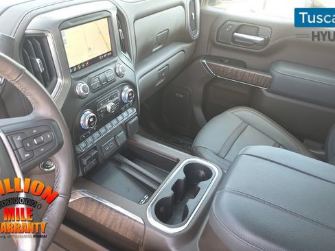 Used 2023 GMC Sierra 2500 Denali w/ Denali Ultimate Package AWD/4WD image 23