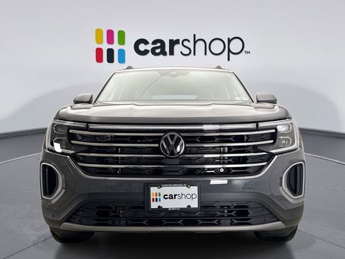 Used 2025 Volkswagen Atlas SE image 8