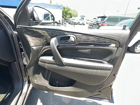 Used 2014 Buick Enclave Leather FWD image 32