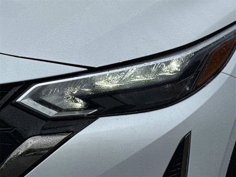 Certified 2024 Nissan Sentra SR image 27