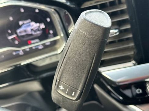 Used 2024 GMC Sierra 1500 SLT image 34