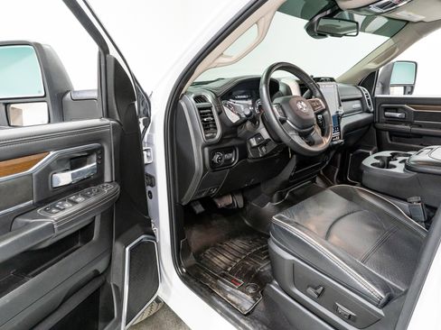 Used 2024 RAM 2500 Laramie image 13