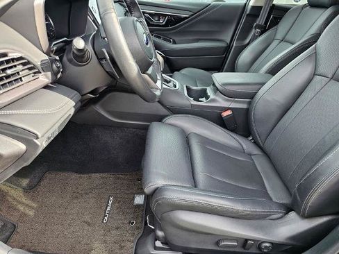 Used 2023 Subaru Outback Limited AWD/4WD image 21
