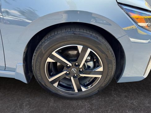 Used 2025 Nissan Sentra SV FWD image 14