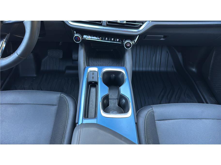 Used 2024 Chevrolet Equinox EV LT FWD image 30