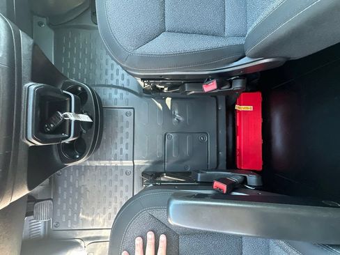 Used 2025 RAM ProMaster 2500 w/ U-Haul Equipment Group FWD image 35