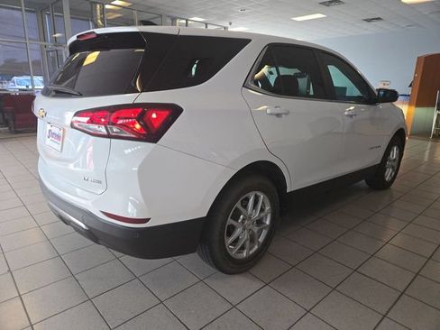 Used 2023 Chevrolet Equinox LT AWD/4WD image 8