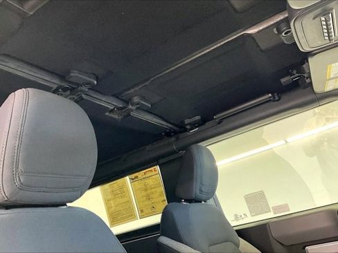 Used 2022 Ford Bronco 2-Door image 25