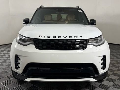New 2026 Land Rover Discovery Dynamic SE image 11